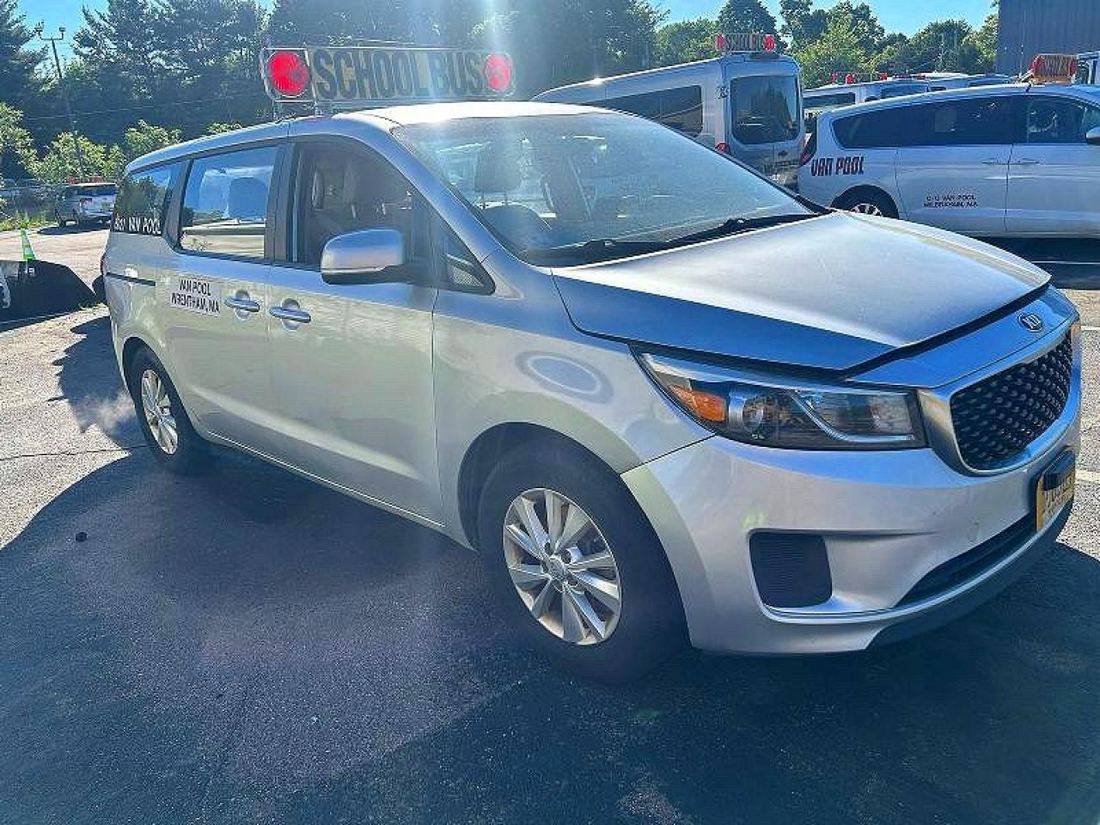 2017 KIA SEDONA