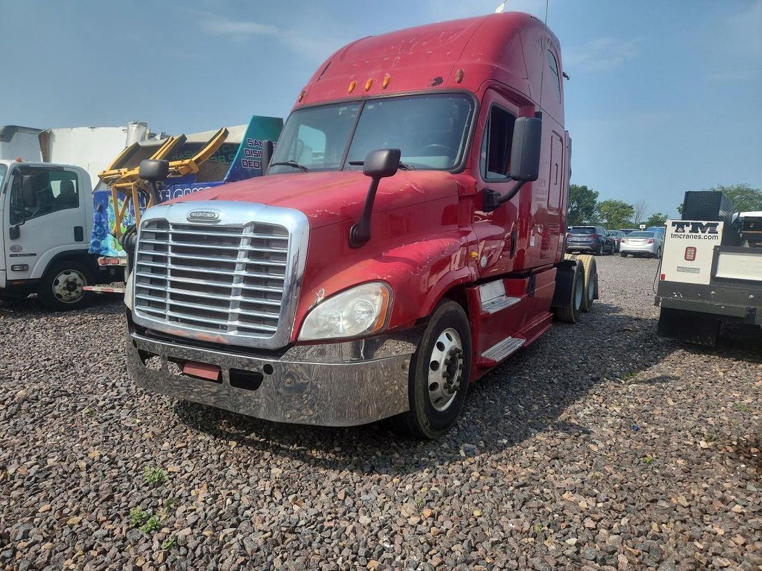 2013 FREIGHTLINER CASCADIA