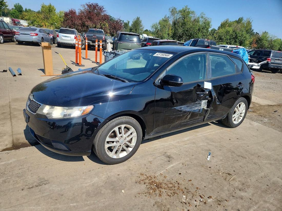 2011 KIA FORTE5