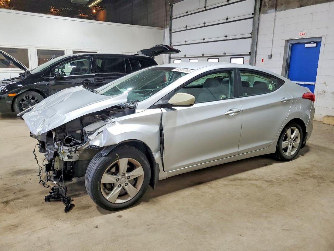 2013 HYUNDAI ELANTRA