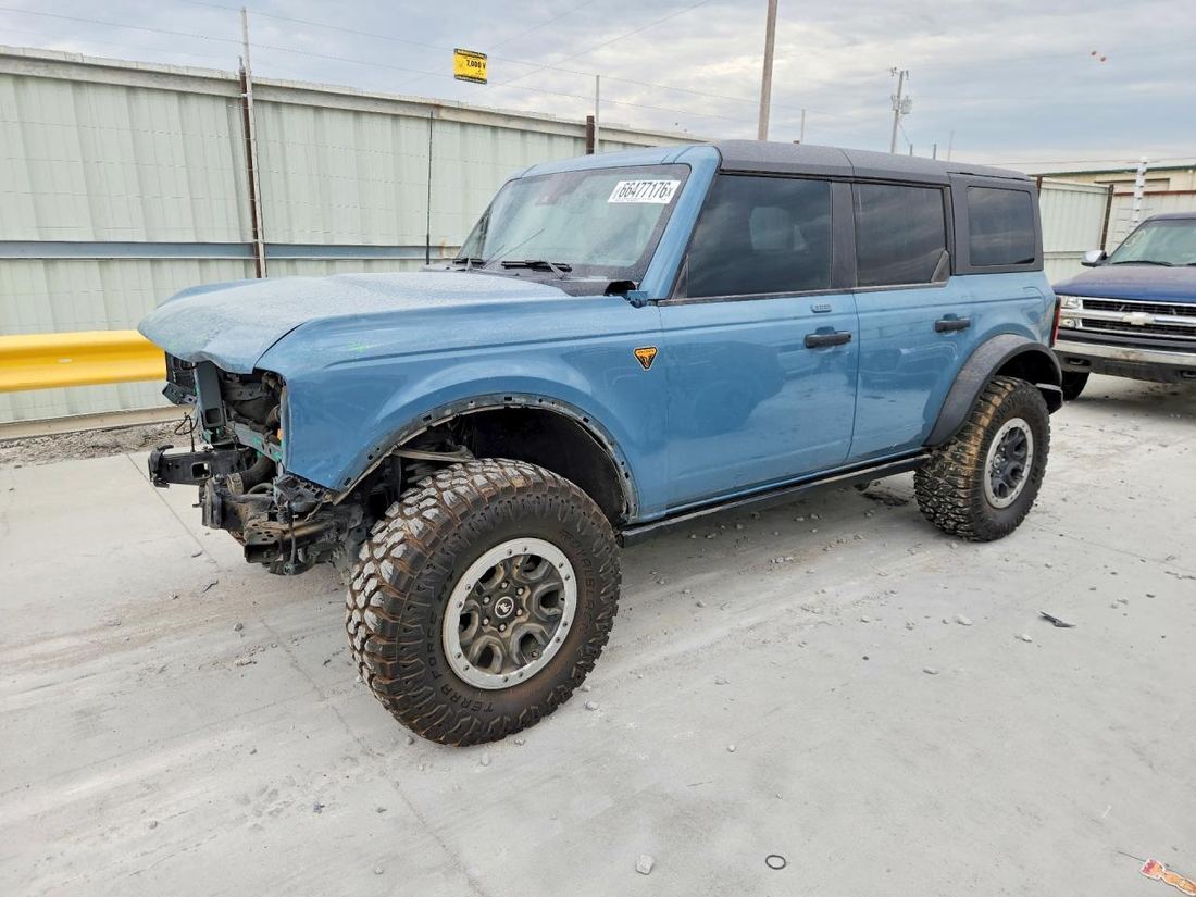 2023 FORD BRONCO