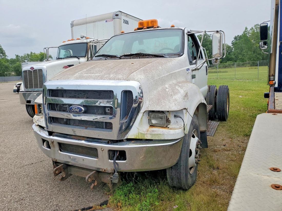 2006 FORD F650