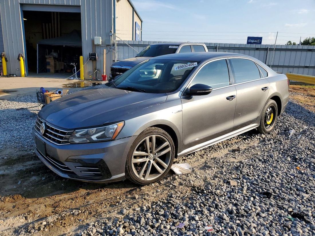 2017 VOLKSWAGEN PASSAT