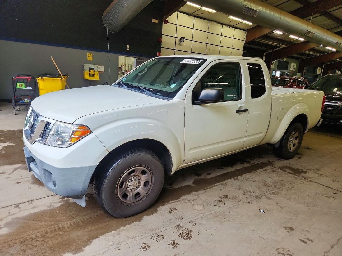 2015 NISSAN FRONTIER