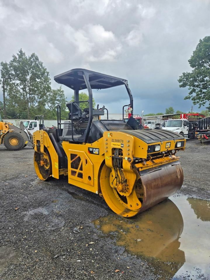 2018 CAT CB7