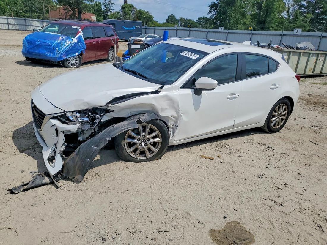 2015 MAZDA 3
