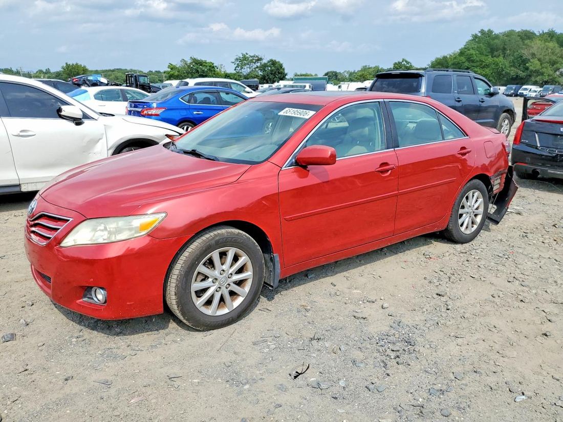 2011 TOYOTA CAMRY