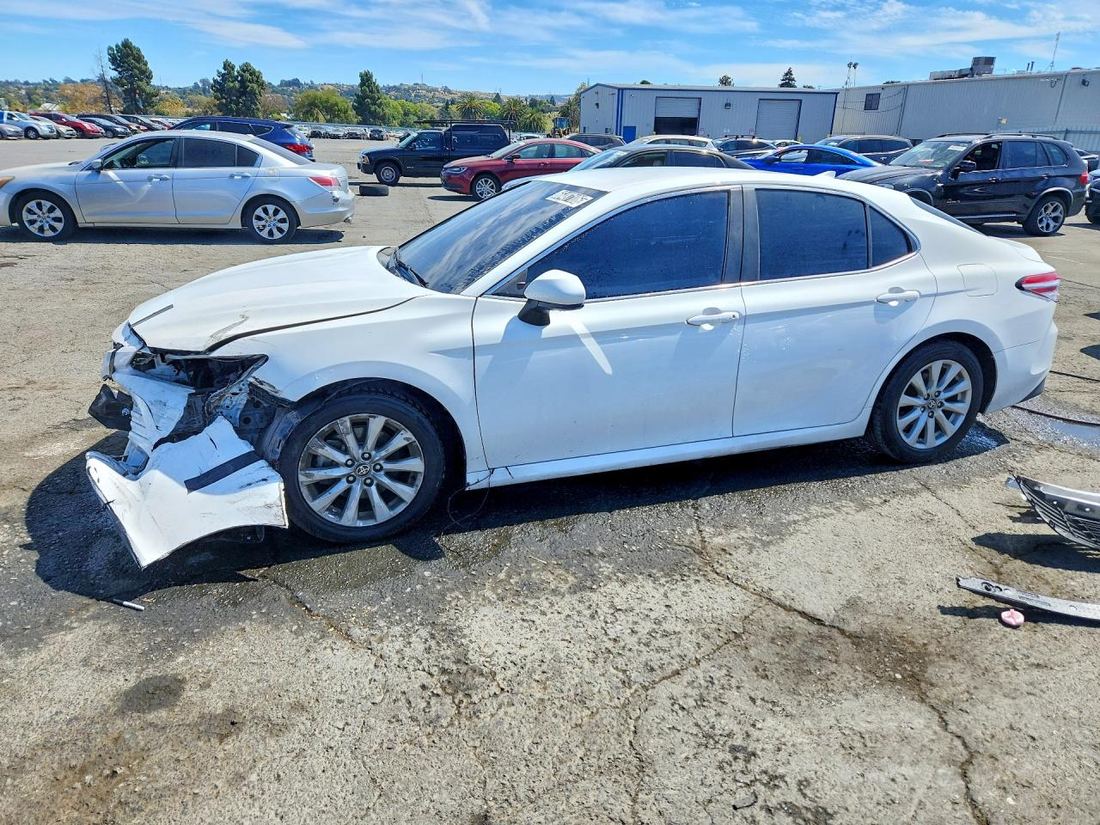 2020 TOYOTA CAMRY