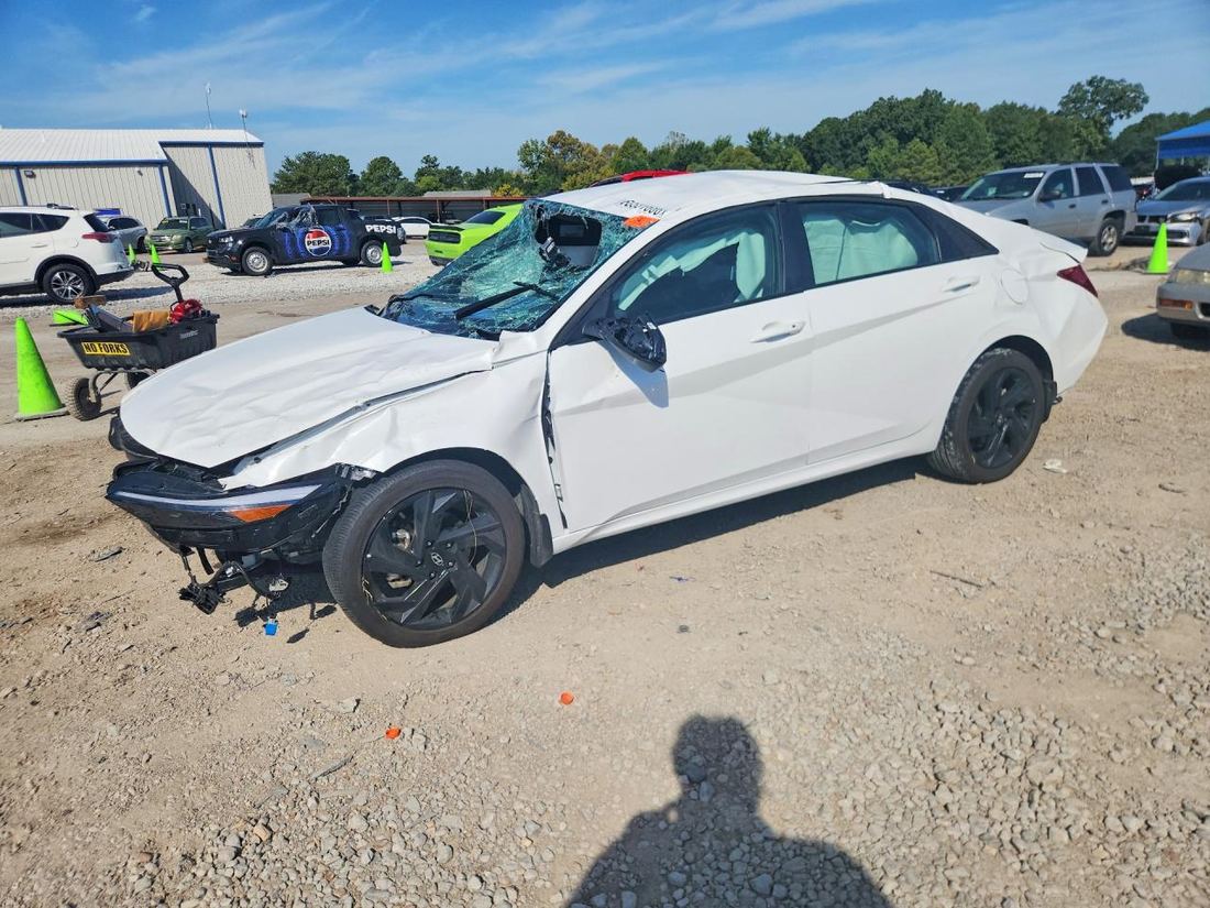 2026 HYUNDAI ELANTRA