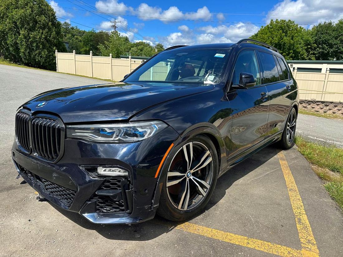 2022 BMW X7