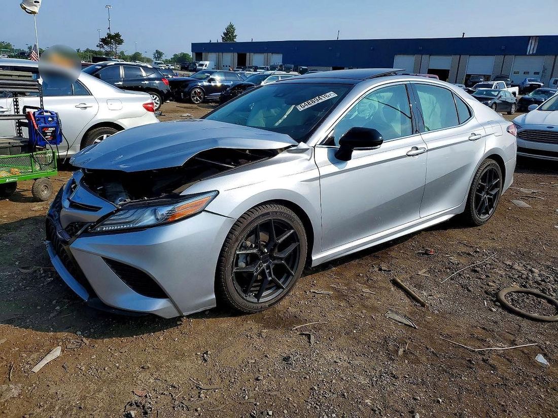 2019 TOYOTA CAMRY