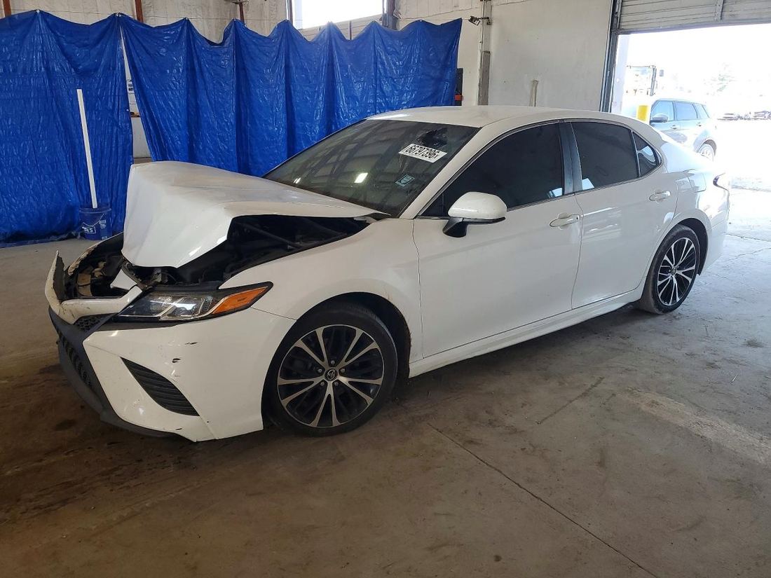 2018 TOYOTA CAMRY