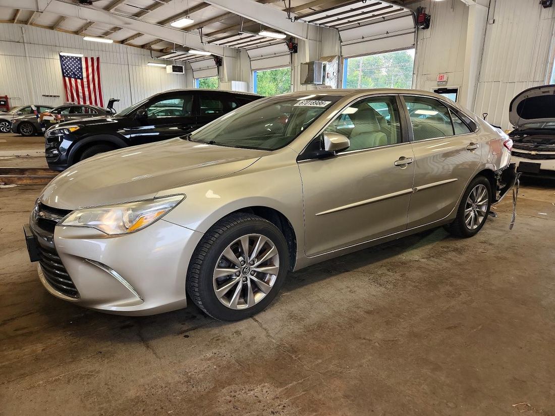 2017 TOYOTA CAMRY