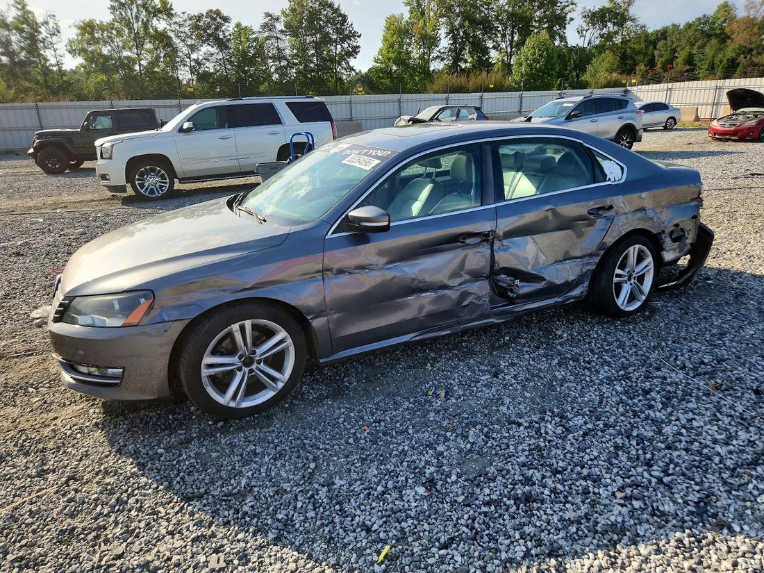 2013 VOLKSWAGEN PASSAT