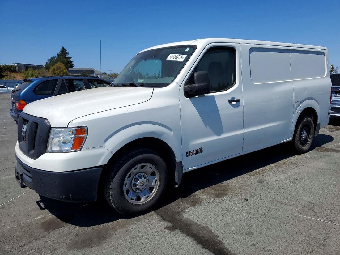 2018 NISSAN NV