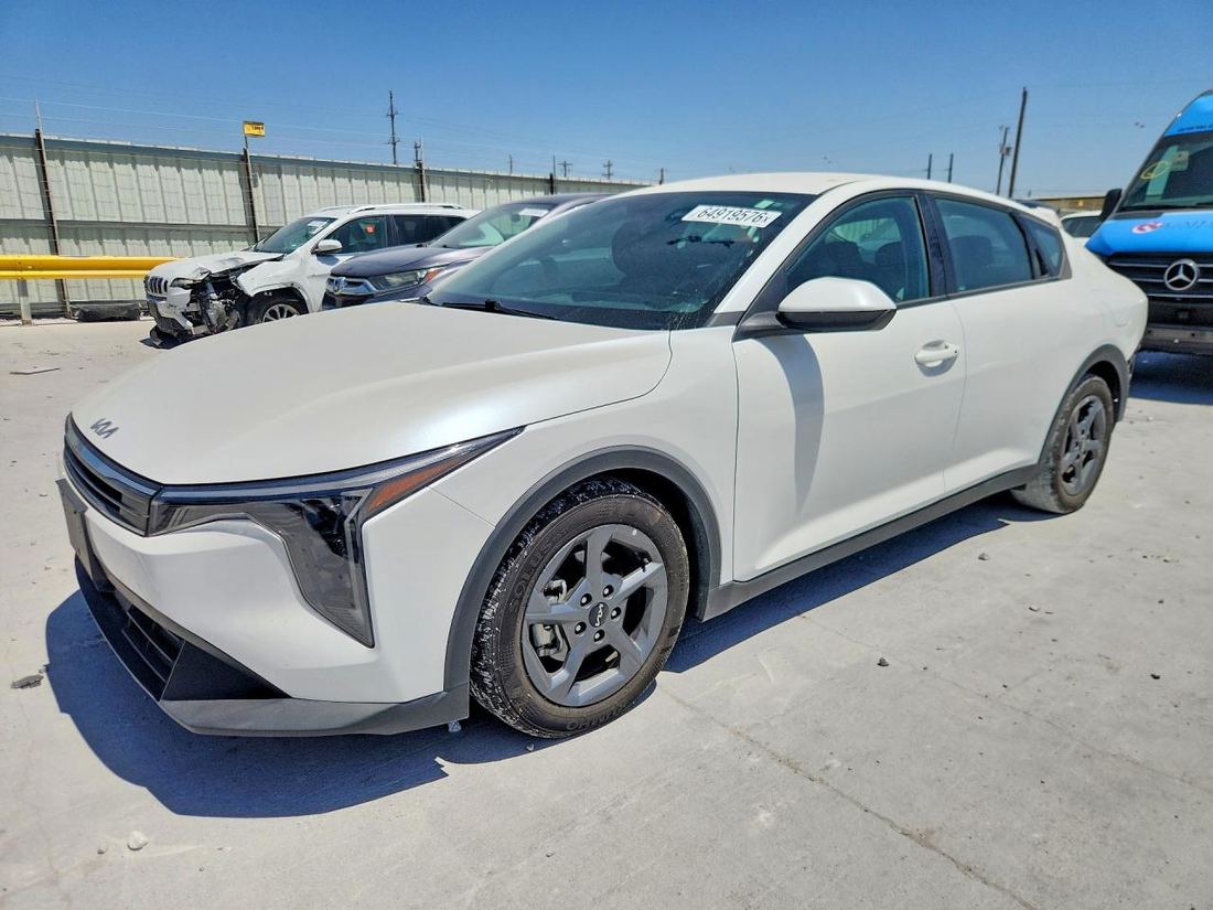 2025 KIA K4