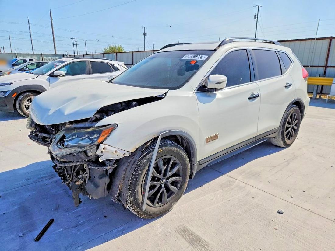 2017 NISSAN ROGUE