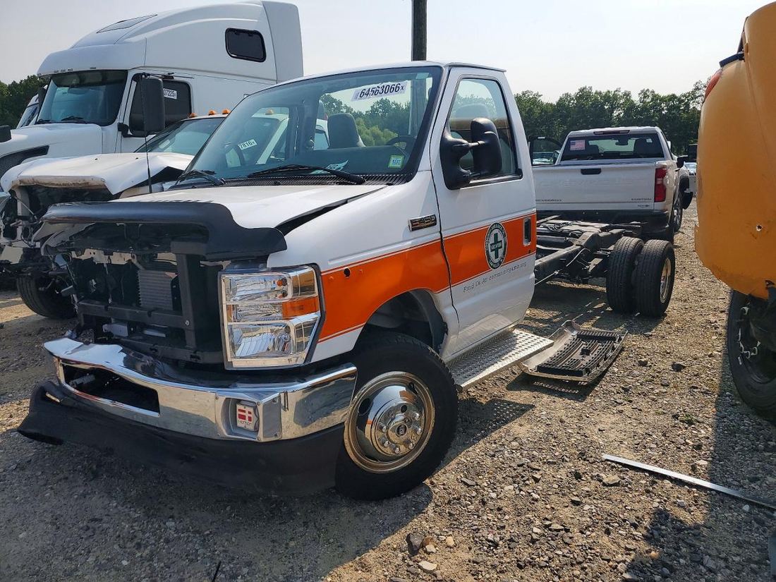 2025 FORD ECONOLINE