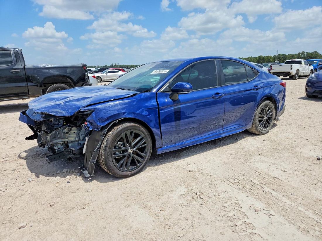2026 TOYOTA CAMRY