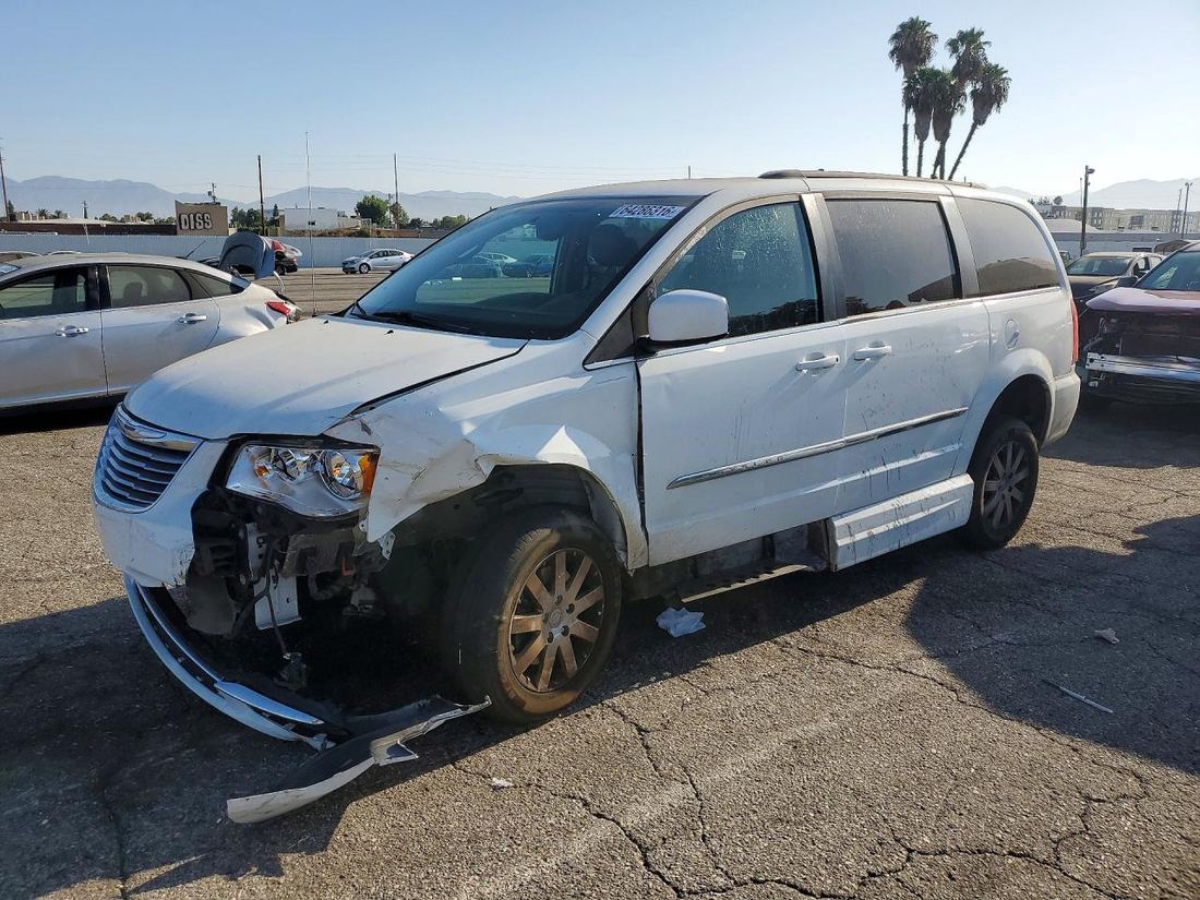 2015 CHRYSLER TOWN & COUNTRY