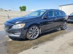 2015 VOLVO V60
