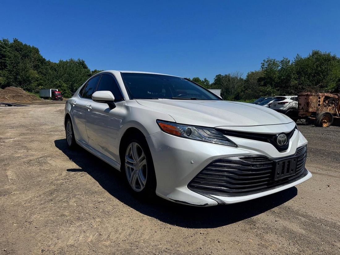 2018 TOYOTA CAMRY