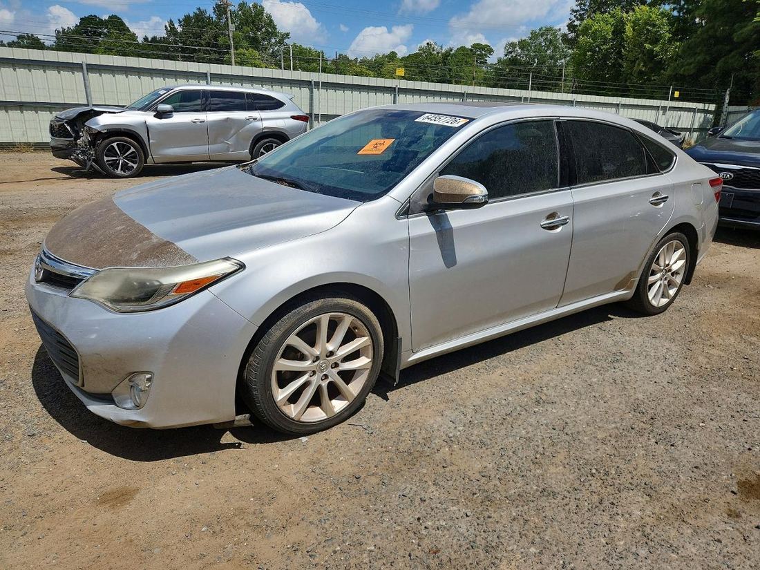 2013 TOYOTA AVALON