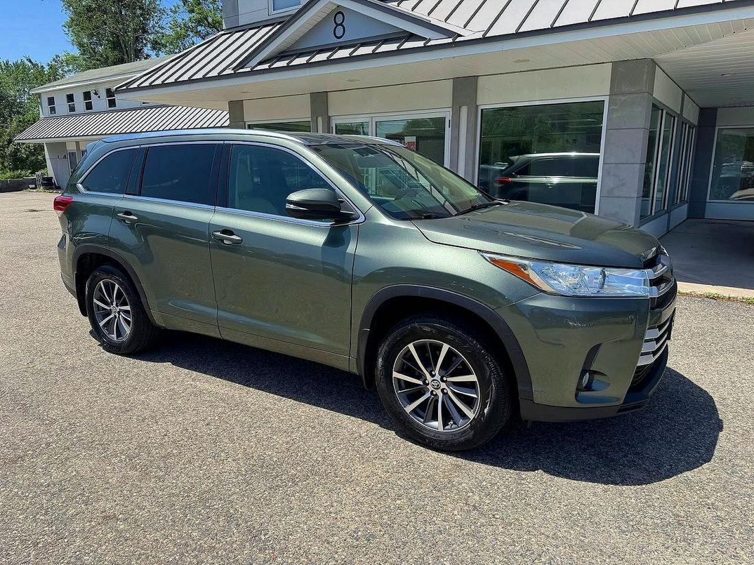 2017 TOYOTA HIGHLANDER