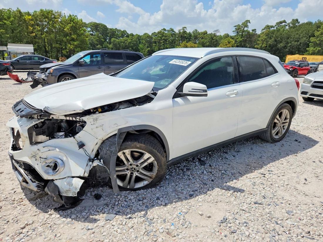 2019 MERCEDES-BENZ GLA