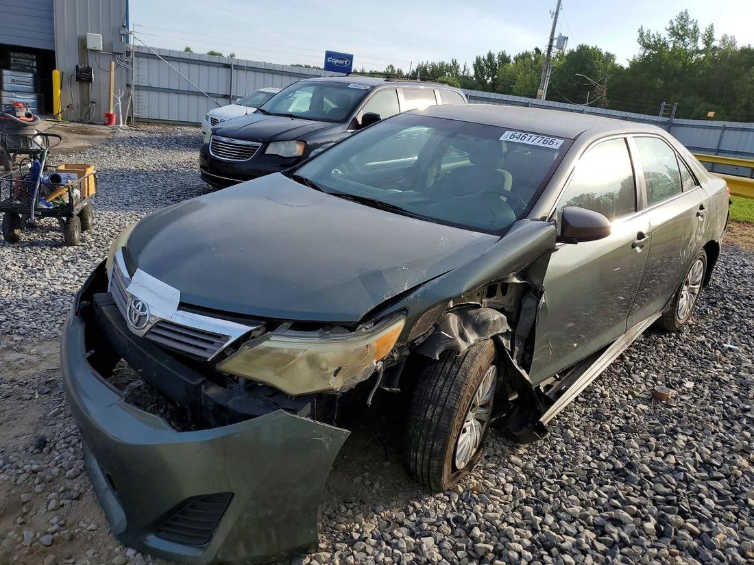 2014 TOYOTA CAMRY