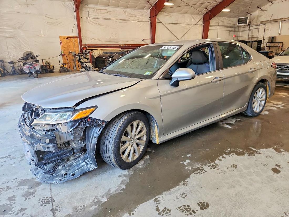 2018 TOYOTA CAMRY