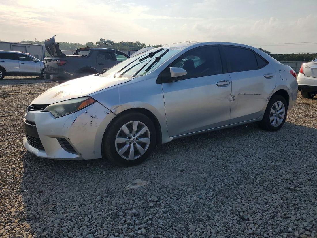 2015 TOYOTA COROLLA