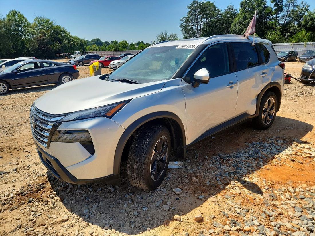 2024 NISSAN ROGUE