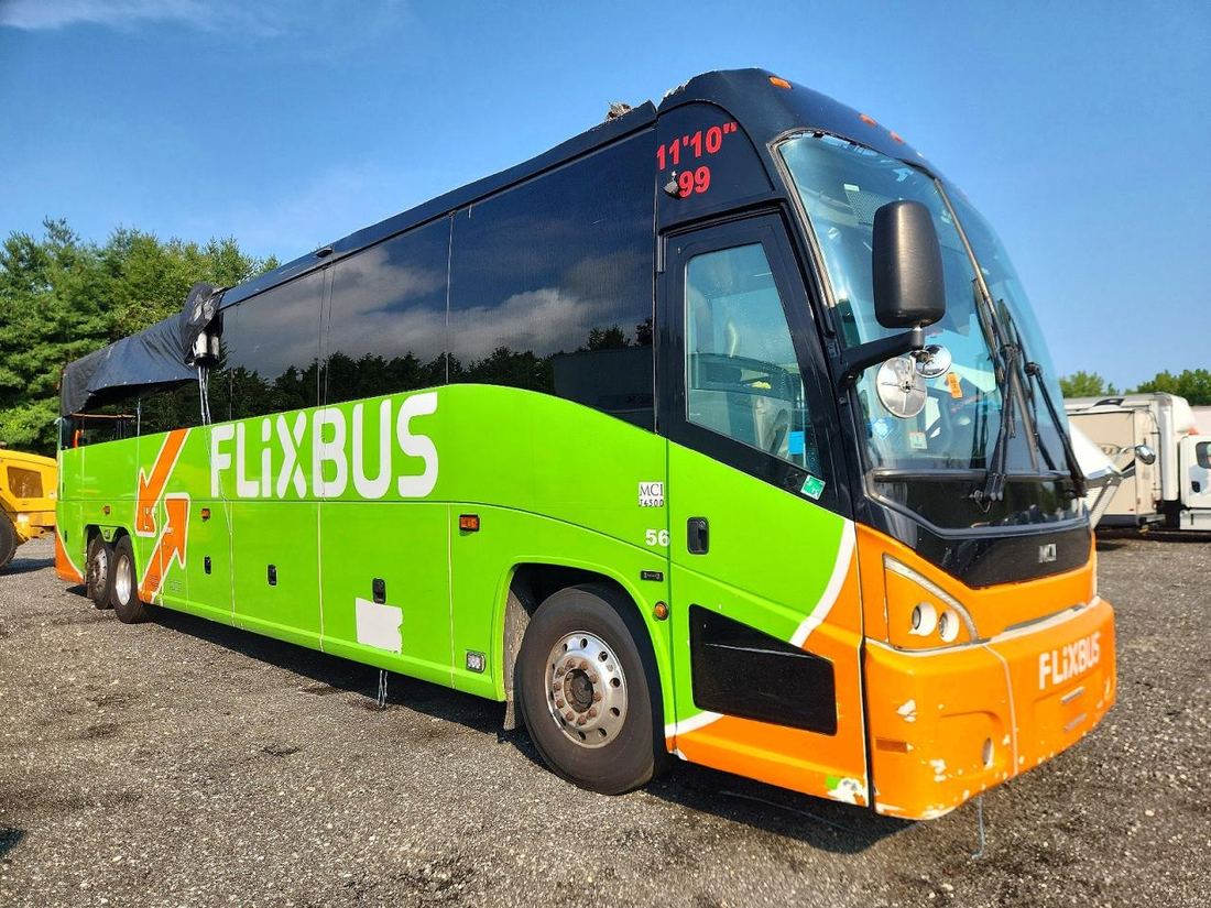 2019 MOTOR COACH INDUSTRIES TRANSIT BUS