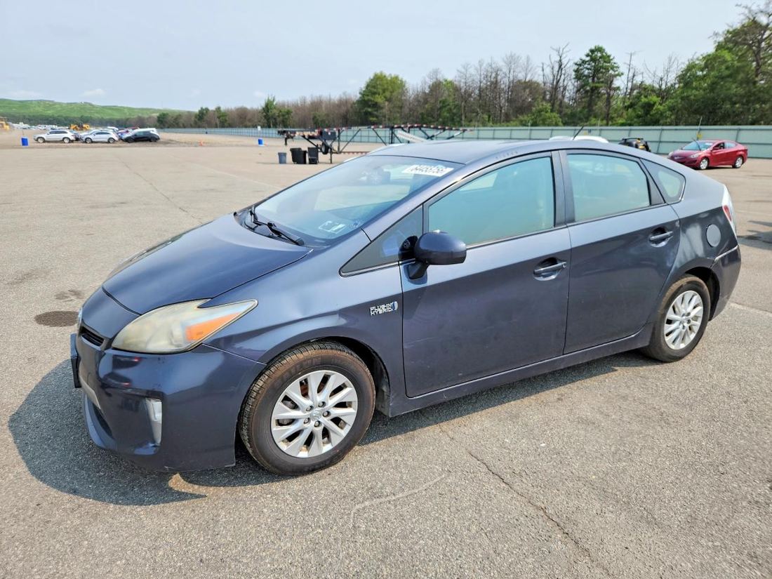 2014 TOYOTA PRIUS PLUG-IN HYBRID