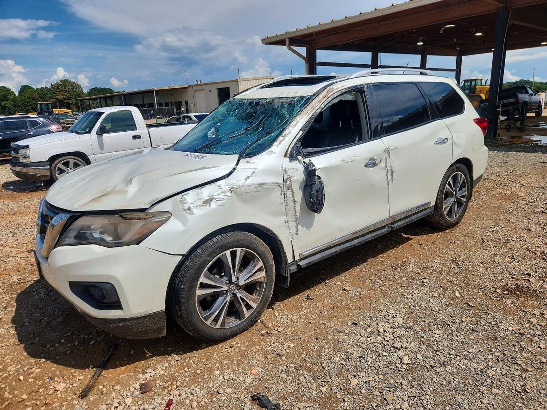2017 NISSAN PATHFINDER