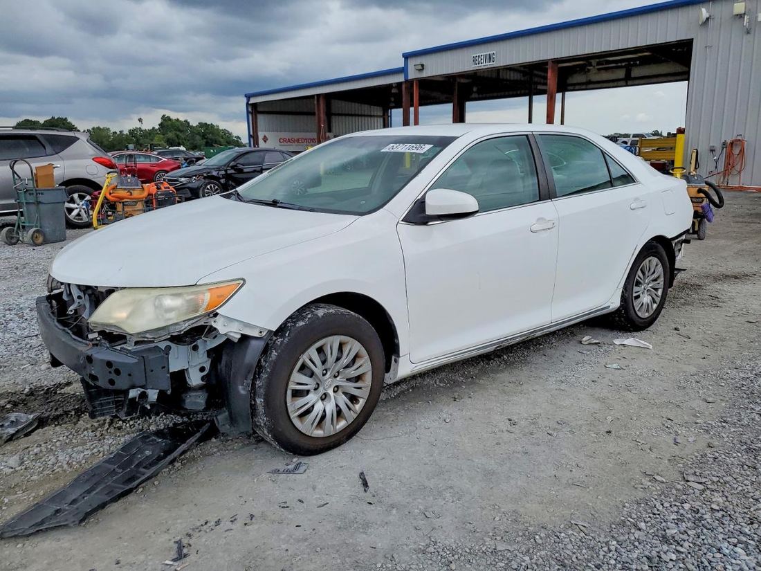 2014 TOYOTA CAMRY