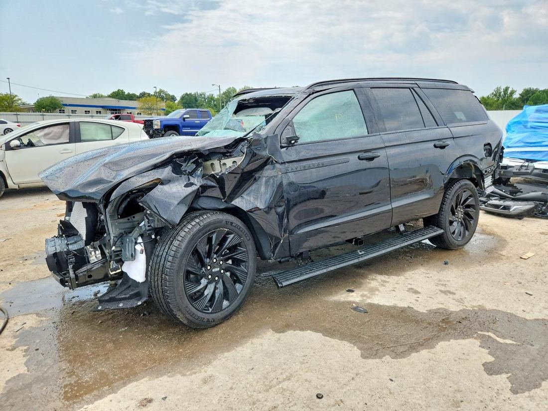 2027 LINCOLN NAVIGATOR