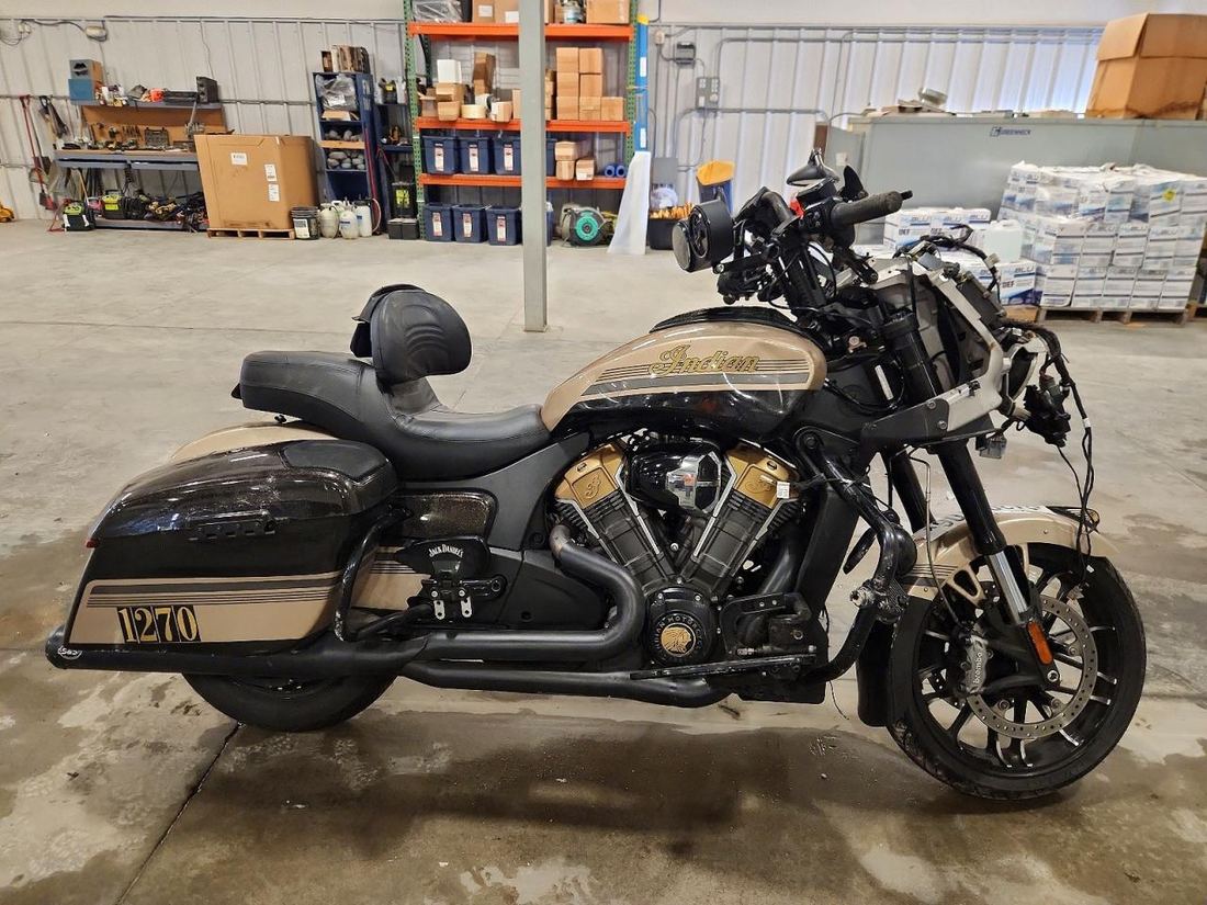 2022 INDIAN MOTORCYCLE CO. CHALLENGER