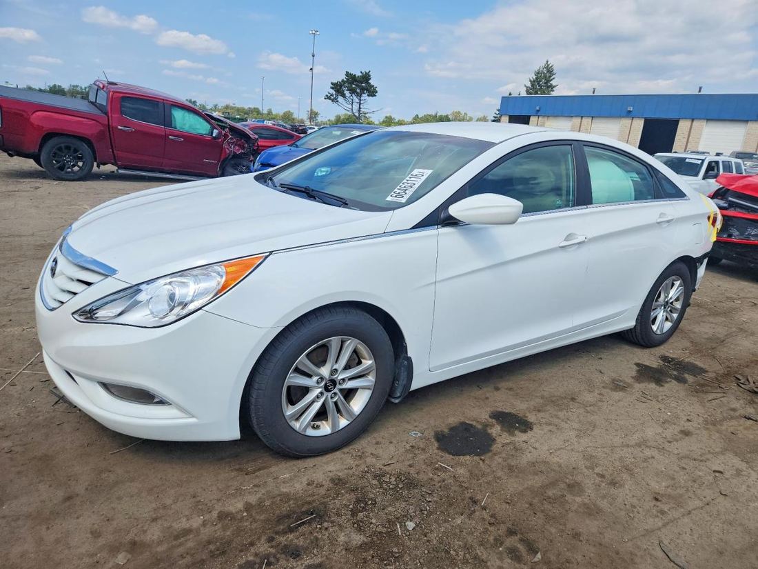 2013 HYUNDAI SONATA