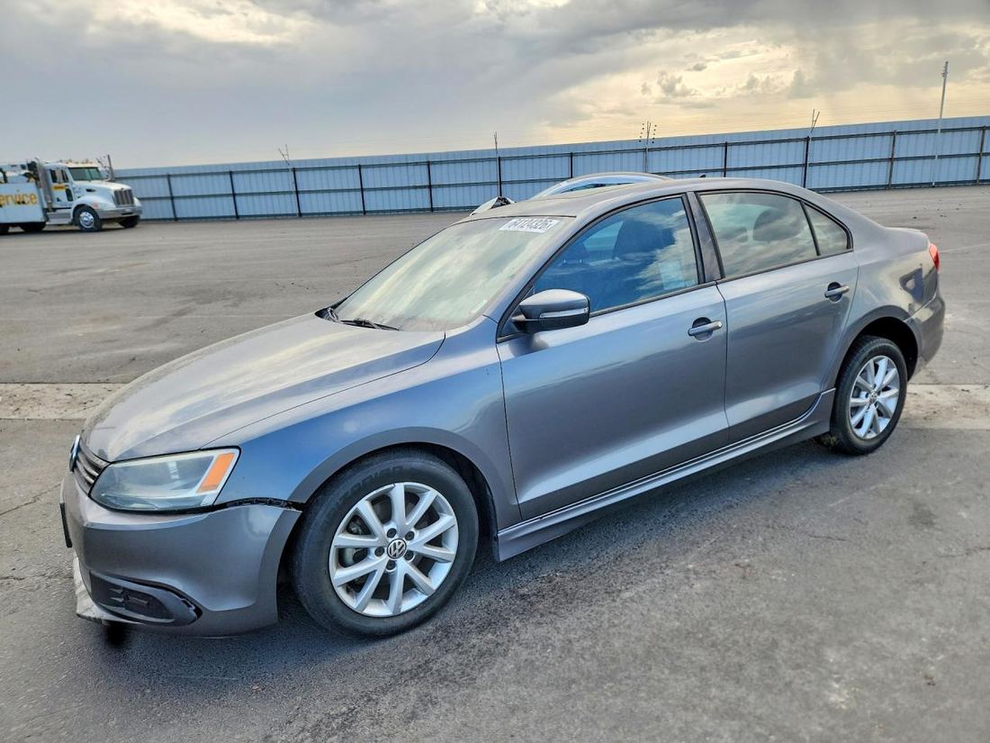 2012 VOLKSWAGEN JETTA