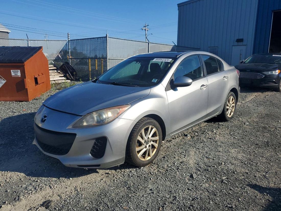 2013 MAZDA 3