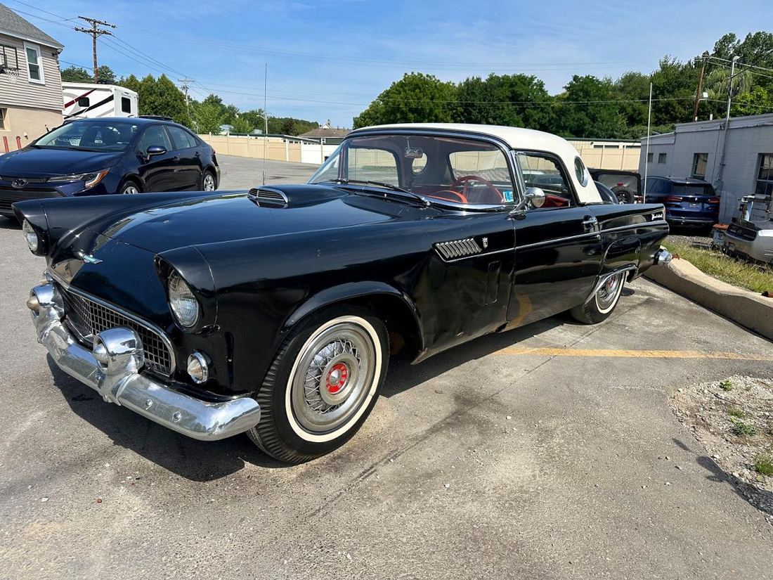 1956 FORD THUNDERBIRD