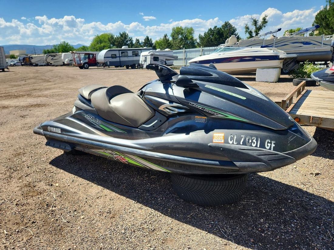2013 YMA JET SKI