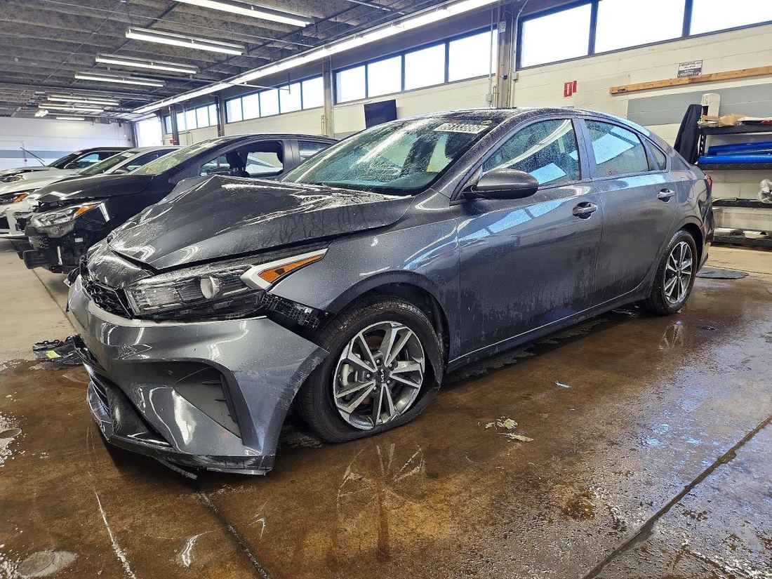 2023 KIA FORTE