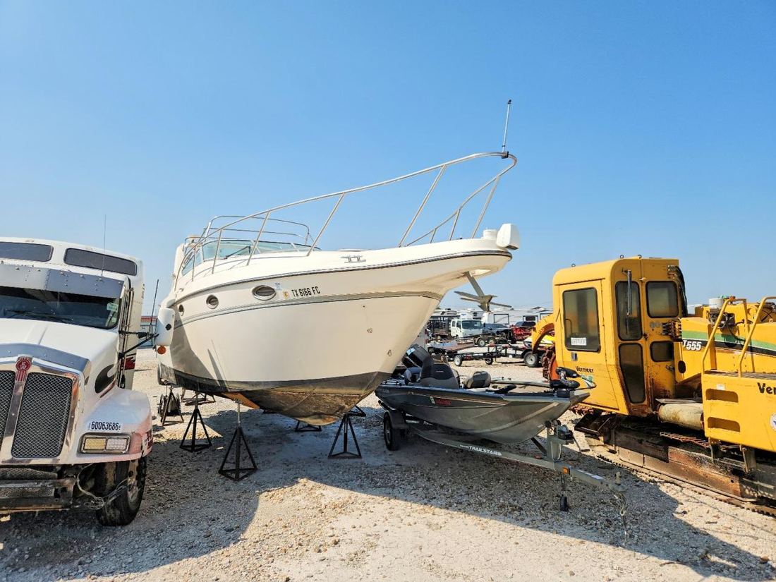 1997 MAXUM BOAT