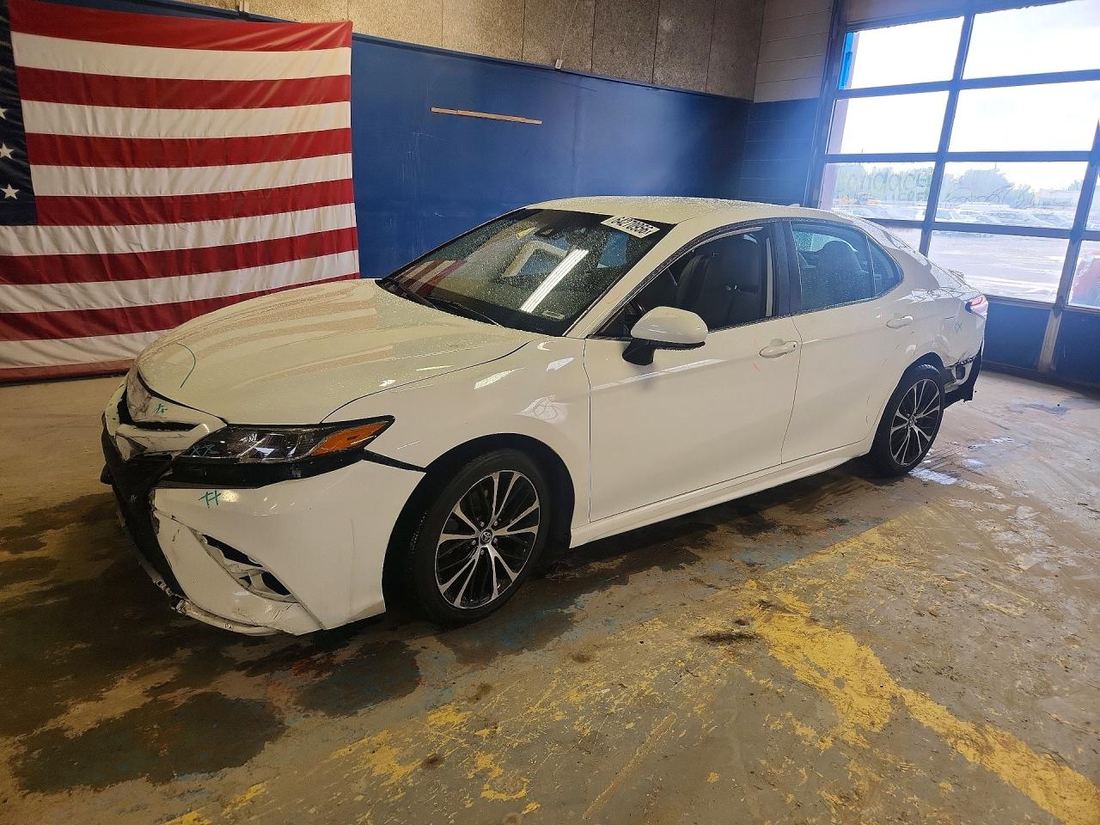 2020 TOYOTA CAMRY