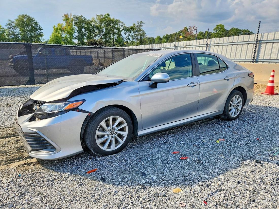 2021 TOYOTA CAMRY