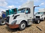 2017 VOLVO VNL
