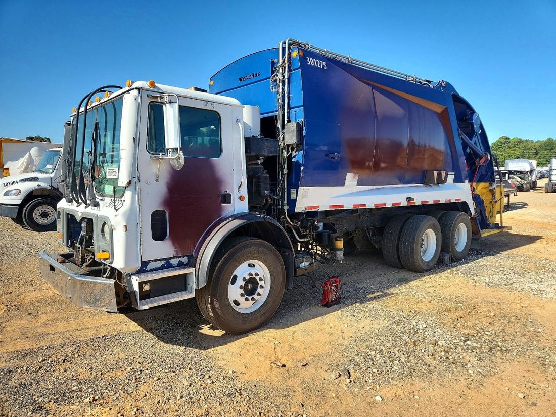 2014 MACK MRU613